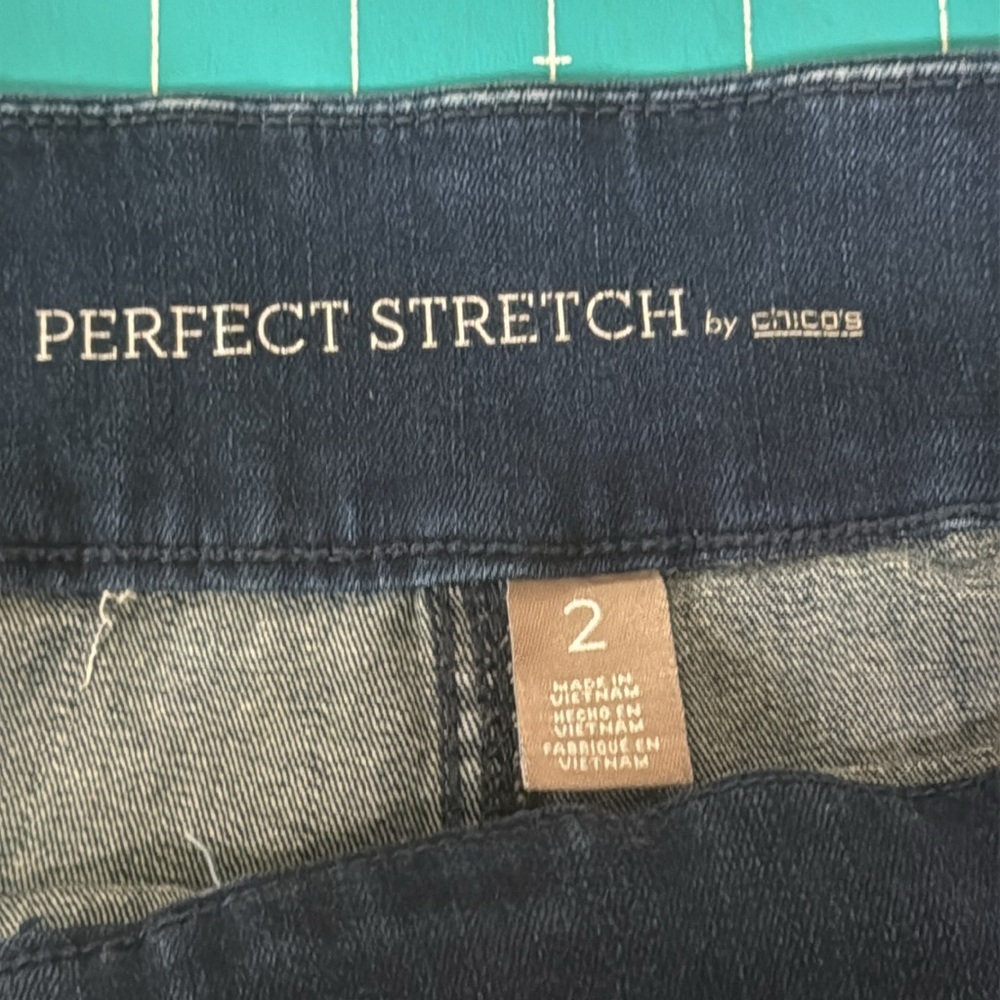 Chicos Dark Wash Perfect Stretch Pull On Jegging Skinny Jeans Chicos Size 2(14) - Picture 10 of 11
